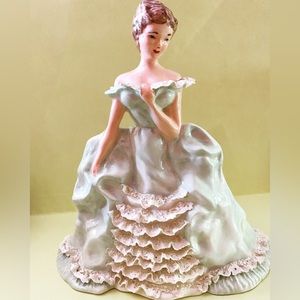 Beautiful Classic Woman Figurine, Brayco Ceramic California by Ruth Maude